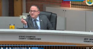 Hernando County Mulls Ordinance to Require Cash Acceptance at Businesses