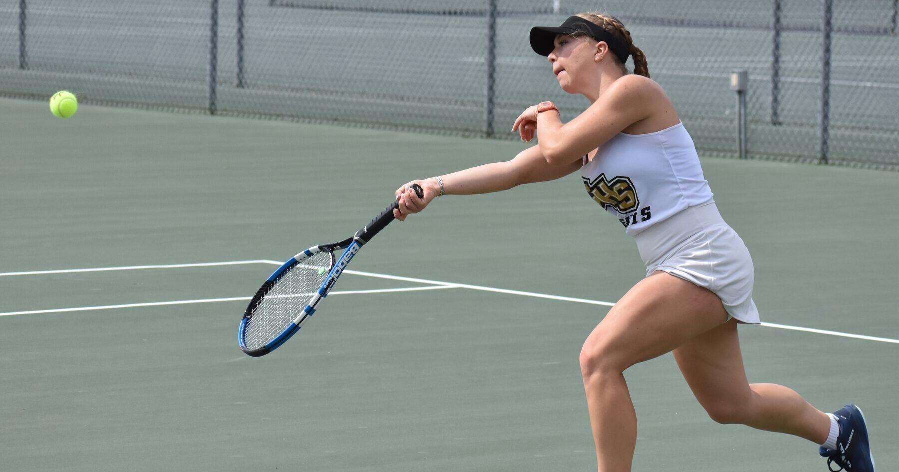 Citrus Girls' Tennis Team Blanks Sharks