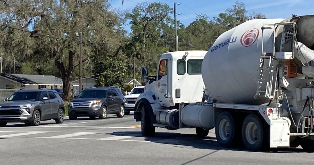 Crystal River City Council Eyes Turkey Oak Drive Fixes Amid Suncoast Parkway Impact