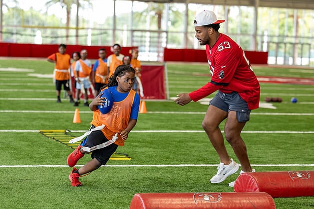 Local Kids Share Field with NFL, Premier League Legends