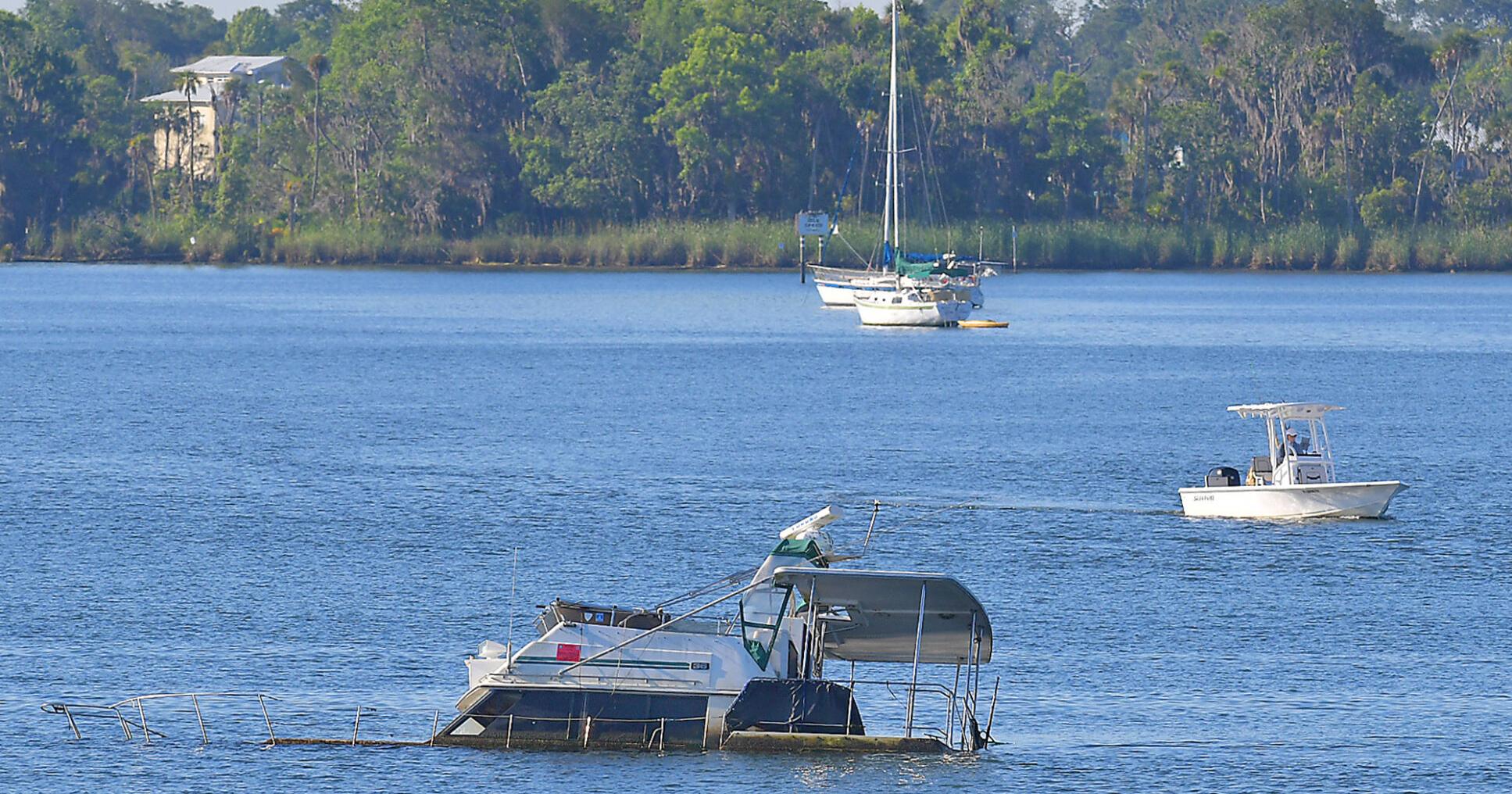 Crystal River City Council Considers New Anchoring Permits to Combat Derelict Vessels in Kings Bay