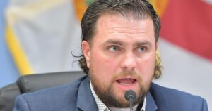 Kirk Display Debate Returns in Citrus County