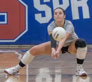 Weeki Wachee High Volleyball Team Dominates Springstead Eagles